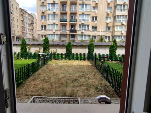 квартира за адресою Владислава Бувалкіна вул., 7б