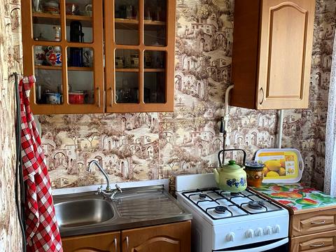 квартира за адресою Дніпробудівська вул., 27