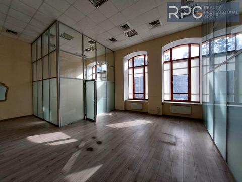 комерційна за адресою Бульварно-Кудрявська вул. (Воровського), 24