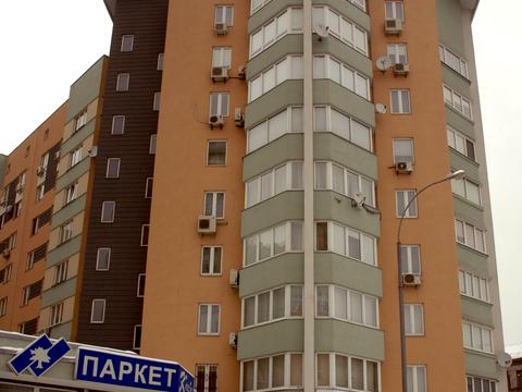 квартира за адресою Раїси Окіпної вул., 8