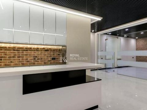 комерційна за адресою Івана Франка вул., 1