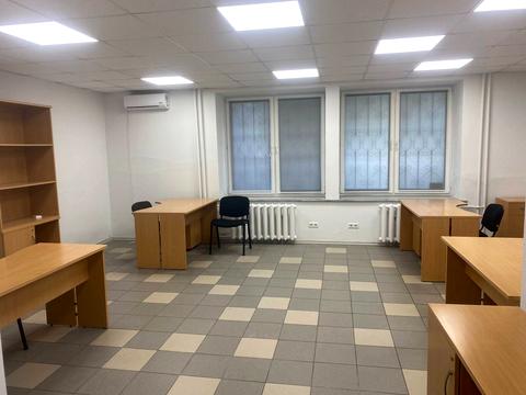 комерційна за адресою Левка Лук'яненка вул. (Маршала Тимошенка), 29-В