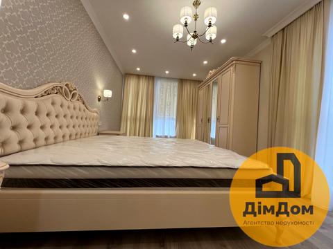 квартира по адресу Ревуцкого ул., 40-В