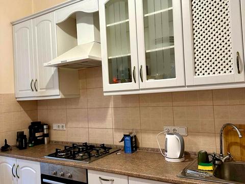 квартира за адресою Героїв Майдану вул. (Гвардійська), 4