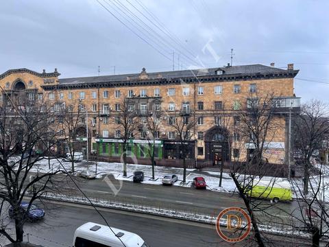 квартира по адресу Сталеваров ул., 999