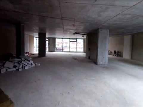 комерційна за адресою Родини Барвінських вул., 4