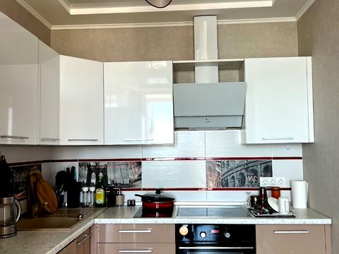 квартира по адресу Драгоманова ул., 2