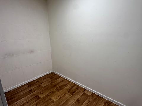 комерційна за адресою Дегтярівська, 26