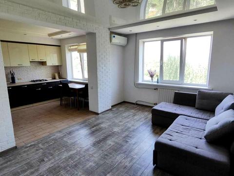 квартира по адресу Героев просп., 18