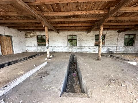 комерційна за адресою Миру, 48