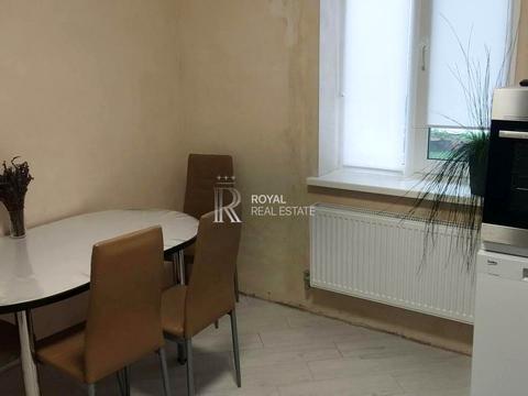 будинок за адресою 1 Травня вул.