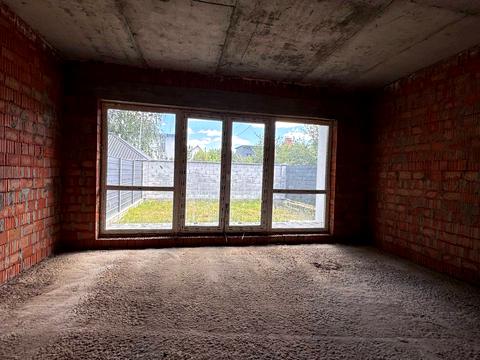 будинок за адресою Варшавська вул. (Ватутіна), 102