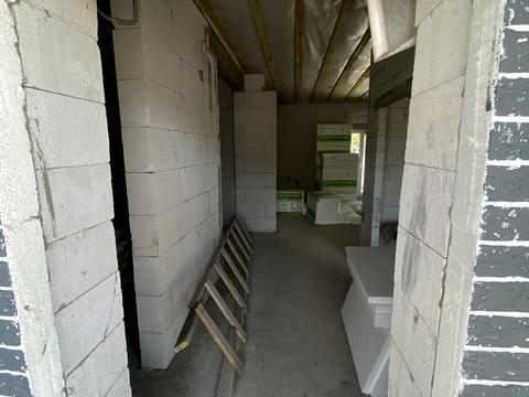 будинок за адресою Успішна, 54