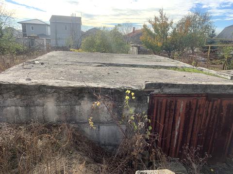 участок по адресу Бузкова