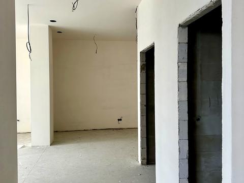 комерційна за адресою В'ячеслава Липинського вул. (), 9