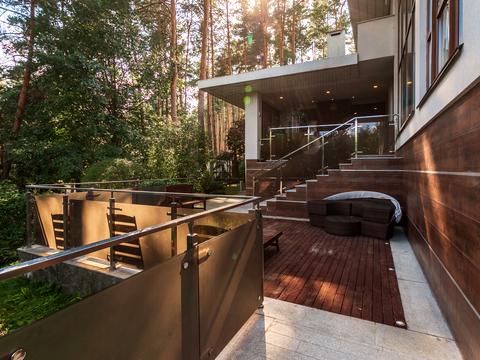 будинок за адресою Осіння