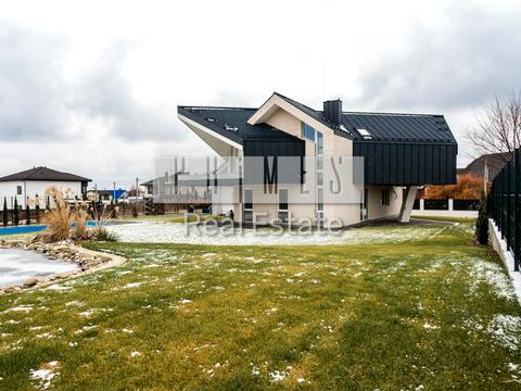 будинок за адресою Вишнева вул.