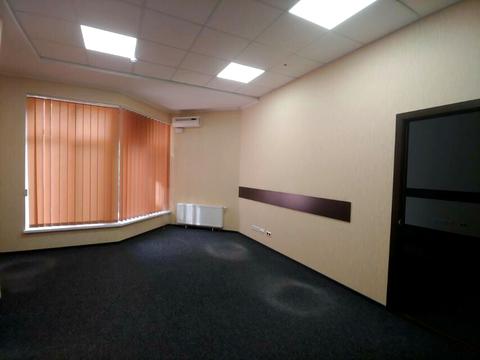 комерційна за адресою Кловський узвіз (Кловський), 7а