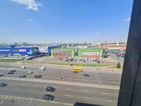 комерційна за адресою Степана Бандери просп. (Московський), 8