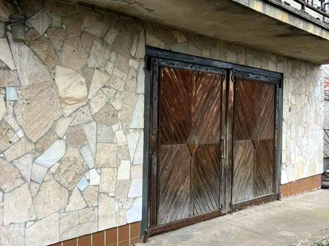 будинок за адресою Сонячна вул.