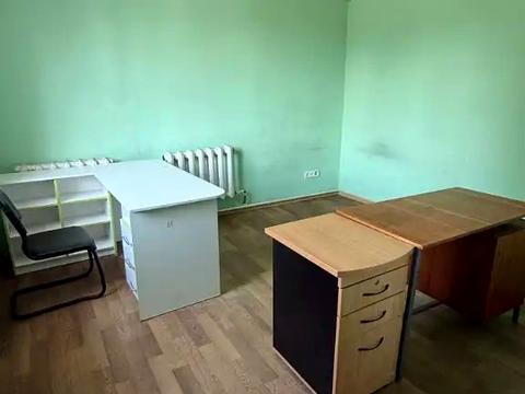 комерційна за адресою Злуки вул. (Олександра Оцупа), 10