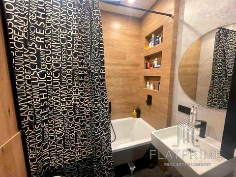 квартира за адресою Шовкуненка вул., 4