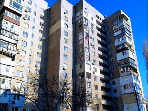 квартира за адресою Євгена Чикаленка вул., 76б