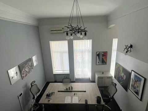 коммерческая по адресу Михаила Грушевского ул., 16