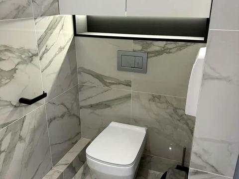 комерційна за адресою Кловський узвіз, 7