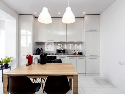 квартира за адресою Андрія Мельника вул., 10