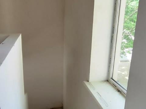 будинок за адресою Центральна вул., 1а