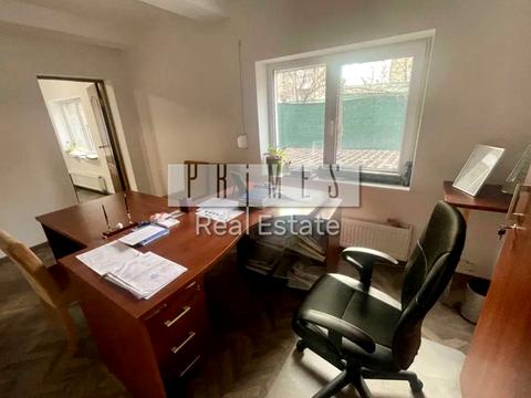 комерційна за адресою Київ, Науки просп., 33А