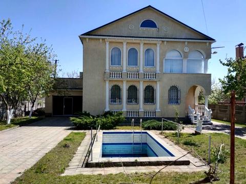 будинок за адресою Центральна