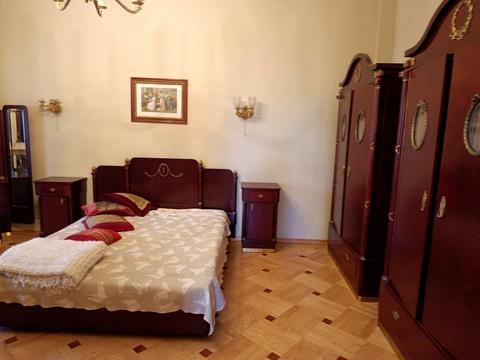 квартира за адресою Кирила і Мефодія вул., 17