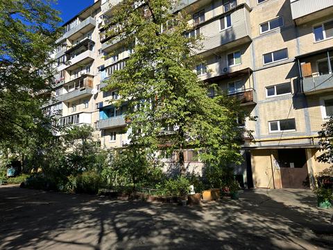 квартира за адресою Ореста Левицького вул. (Академіка Курчатова), 6