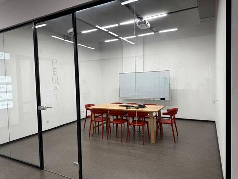 комерційна за адресою Сім'ї Прахових вул. (Гайдара), 58/10