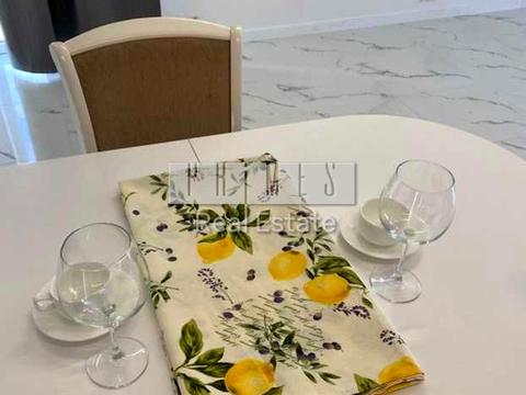 будинок за адресою Молодіжна