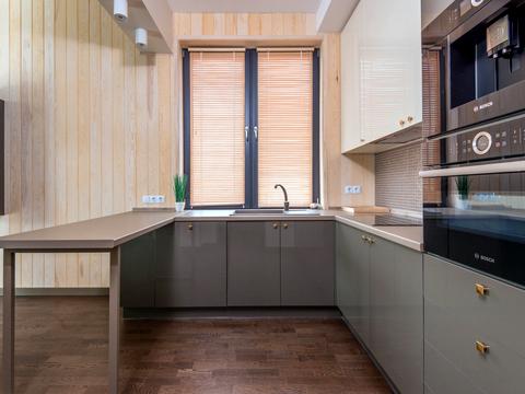 дом по адресу Центральна