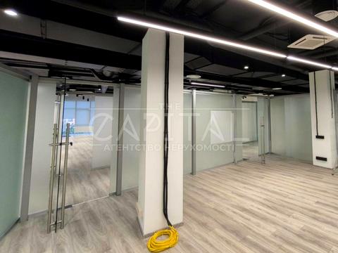 комерційна за адресою Євгена Коновальця вул. (Щорса), 36