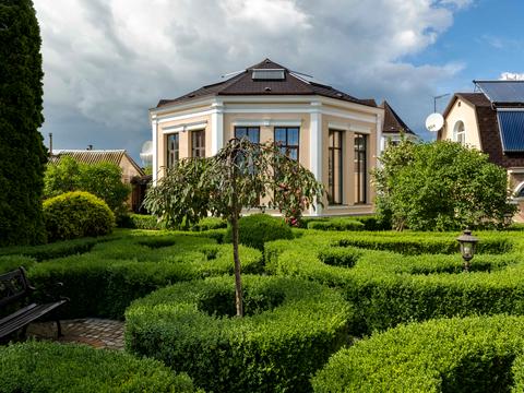 дом по адресу Озерна