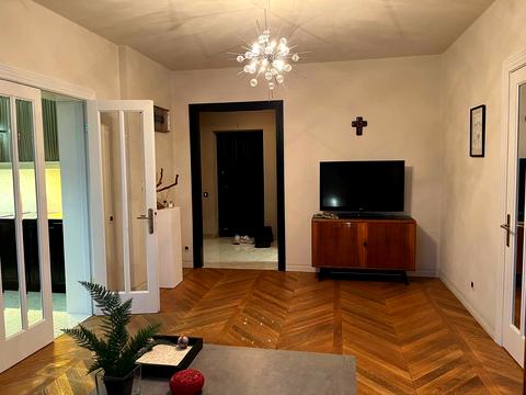 квартира за адресою Дніпровська набережна вул., 1