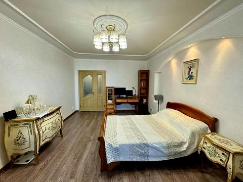 квартира за адресою Володимира Антоновича вул. (Свердлова), 26