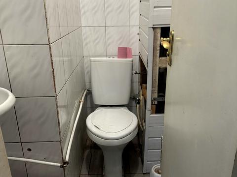 комерційна за адресою Донецкое шоссе, 15