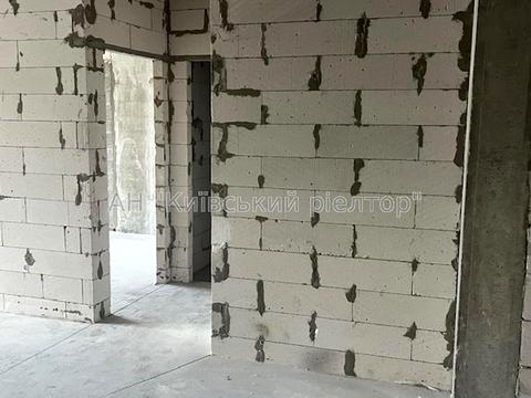 квартира за адресою Причальна, 8