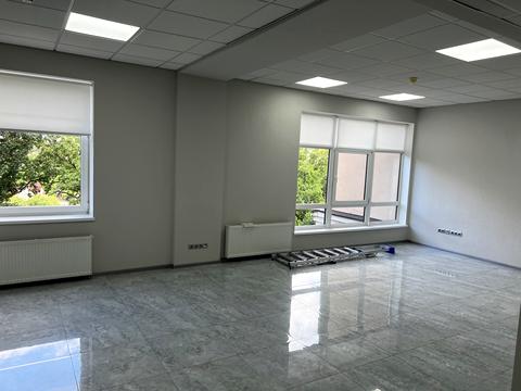 коммерческая по адресу Авиаконструктора Игоря Сикорского ул. (Танковая), 4-В