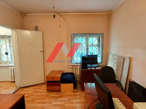 комерційна за адресою Леся Курбаса просп., 18-Г