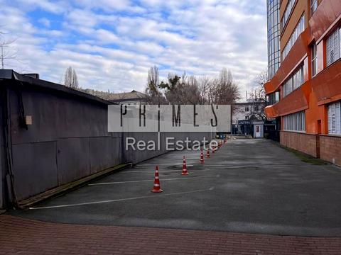 коммерческая по адресу Полевая ул., 24