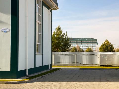 комерційна за адресою Європейська, 3
