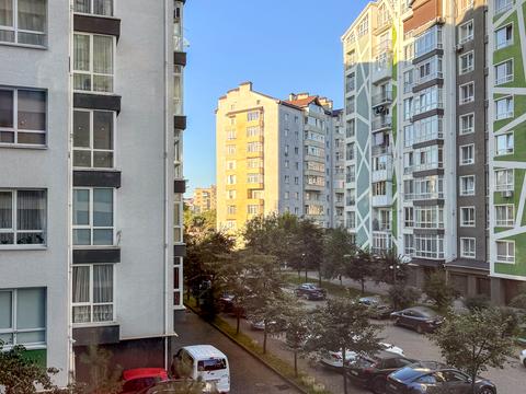 квартира за адресою Хіміків вул., 28, к.1-6