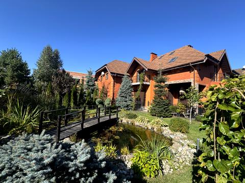 будинок за адресою Вереснева вул.